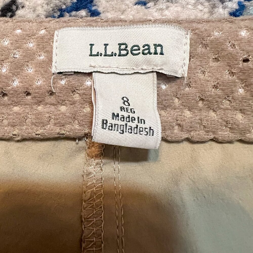 L.L. Bean Women's Water-Repellent Comfort Shorts, Mid-Rise Costal Dune Size 8 - Picture 4 of 9